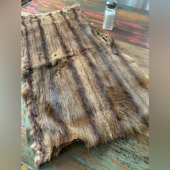 Genuine muskrat fur coat pieces - Picture 6 of 9